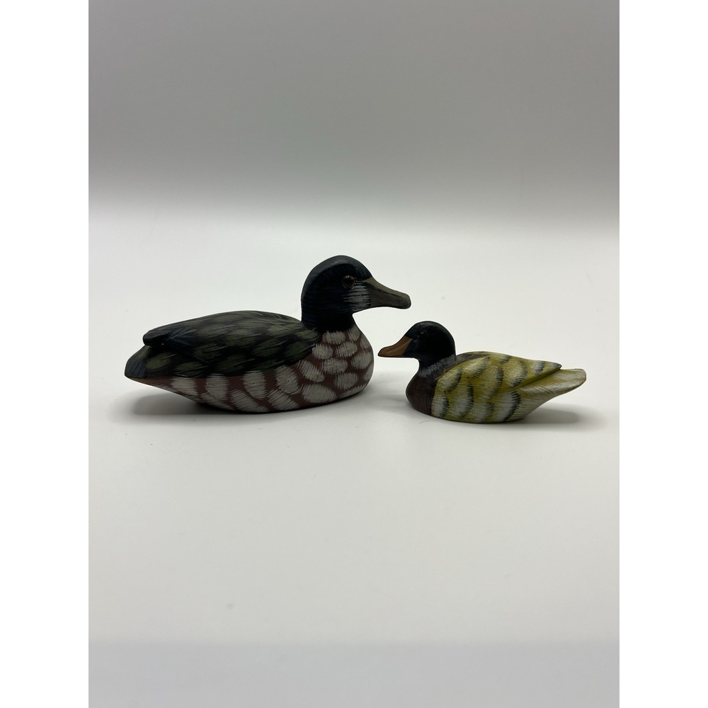 Lot of 2 Small Carved Wooden Ducks Miniature Decoys Figurine READ